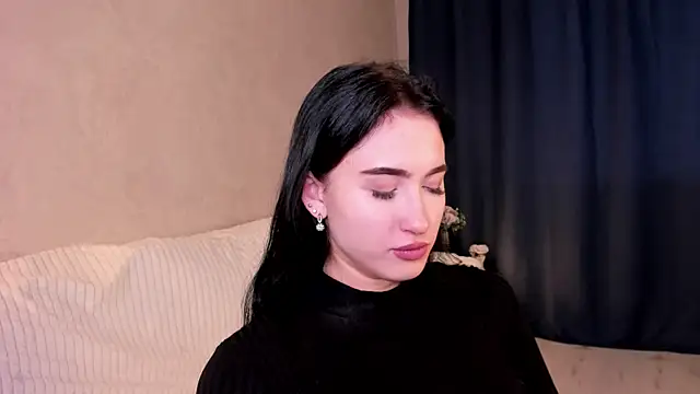 LynnaHandley online show from February 11, 2025, 6:08 am