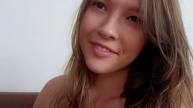 Snapshot of DemiDee chatting on November 6, 2025, 9:43 am DemiDee online show from November 6, 2025, 9:43 am