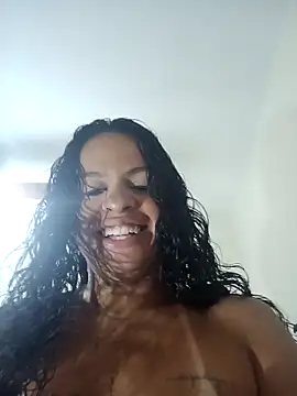 amanda19322 online show from April 30, 2026, 4:13 pm