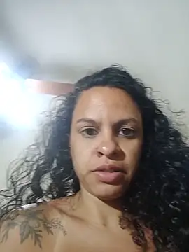 amanda19322 online show from May 7, 2026, 6:13 pm