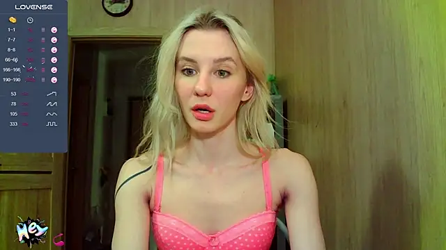 Snapshot of Caramel_piegirl chatting on February 14, 2025, 7:02 pm Caramel piegirl online show from February 14, 2025, 7:02 pm