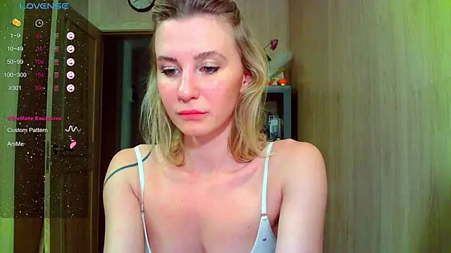 Caramel piegirl online show from July 22, 2026, 9:50 pm