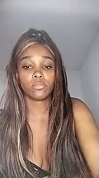 Snapshot of moree_Queen chatting on February 15, 2025, 2:11 pm moree Queen online show from February 15, 2025, 2:11 pm