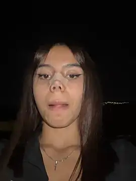 Snapshot of Laura-Khalifa chatting on February 27, 2025, 5:13 am Laura-Khalifa online show from February 27, 2025, 5:13 am