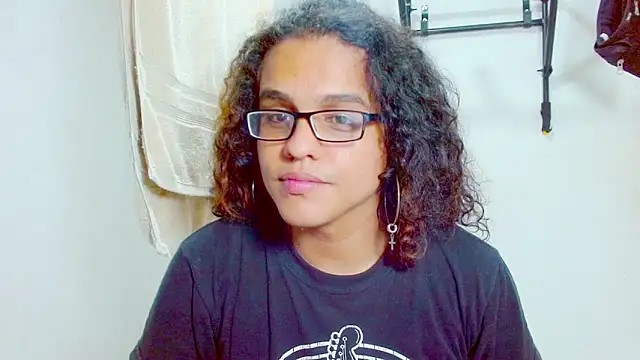 Snapshot of Diane_blossom chatting on February 15, 2025, 2:26 am Diane blossom online show from February 15, 2025, 2:26 am