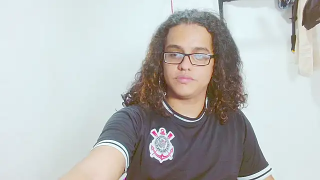 Snapshot of Diane_blossom chatting on March 5, 2025, 6:12 pm Diane blossom online show from March 5, 2025, 6:12 pm