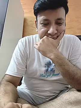innocentboy1987 online show from June 27, 2026, 4:12 pm