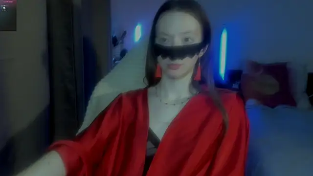 holyharlot online show from February 23, 2025, 3:40 pm