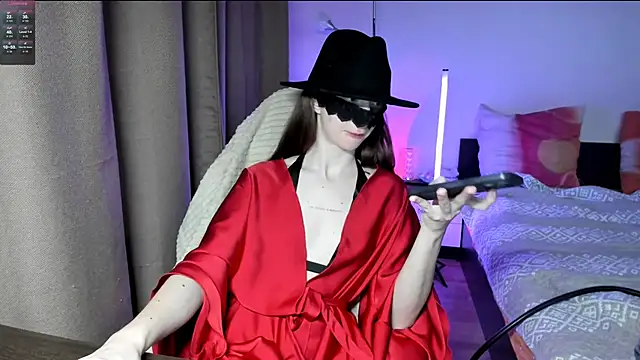 holyharlot online show from March 12, 2025, 4:56 pm