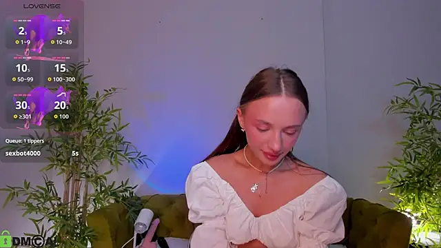 miiss  lulu online show from June 11, 2026, 2:53 am