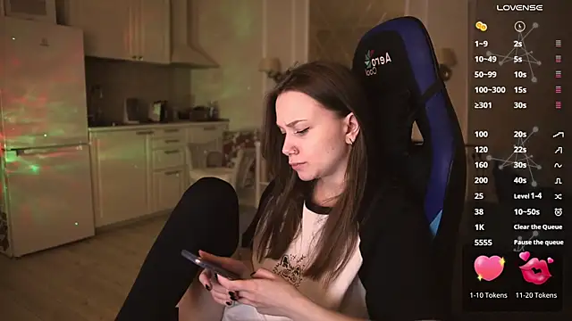 Snapshot of alexa_feels_ chatting on March 13, 2025, 9:48 pm alexa feels online show from March 13, 2025, 9:48 pm