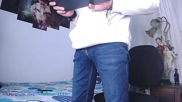 Snapshot of Bull_Xvi chatting on December 17, 2025, 5:24 am Bull Xvi online show from December 17, 2025, 5:24 am