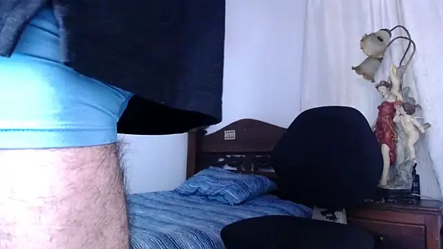 Snapshot of Bull_Xvi chatting on January 12, 2026, 4:18 am Bull Xvi online show from January 12, 2026, 4:18 am