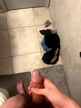 zay 01 online show from January 10, 2026, 3:47 pm