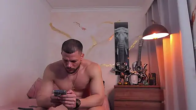 bakersboyssexys online show from April 25, 2026, 11:35 pm