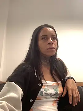 Snapshot of casalshowtime2 chatting on November 18, 2025, 10:36 pm casalshowtime2 online show from November 18, 2025, 10:36 pm