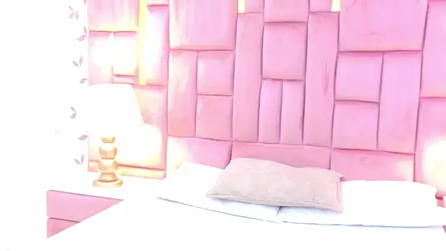 Snapshot of ArianaFranco chatting on May 23, 2026, 9:19 pm ArianaFranco online show from May 23, 2026, 9:19 pm
