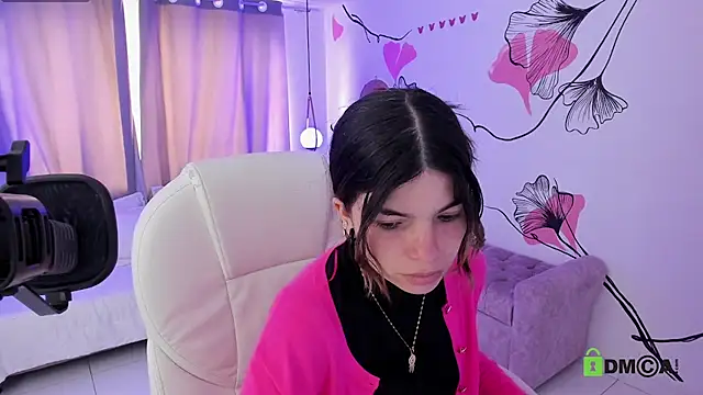 Isabela Fiorelli online show from July 30, 2026, 1:32 pm