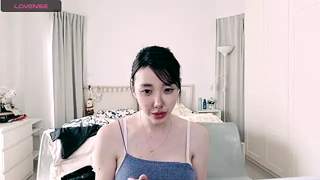 Snapshot of joycemilka chatting on March 2, 2025, 5:01 am joycemilka online show from March 2, 2025, 5:01 am