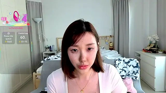 Snapshot of joycemilka chatting on March 4, 2025, 9:29 am joycemilka online show from March 4, 2025, 9:29 am