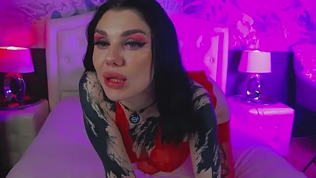 MaeveMoon online show from April 29, 2026, 8:37 pm