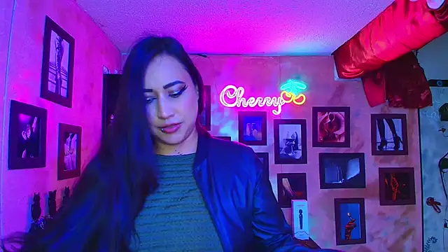 cherryy bombshelll online show from January 6, 2026, 4:54 pm