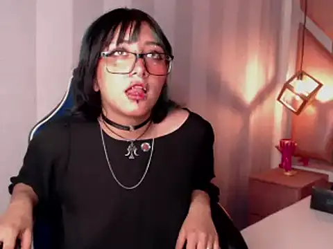 Snapshot of DarkMysterysF chatting on March 12, 2025, 8:10 pm DarkMysterysF online show from March 12, 2025, 8:10 pm