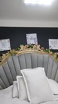 LindaBird online show from March 14, 2025, 10:27 pm