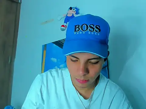 Snapshot of Alessandro_1610 chatting on February 28, 2025, 4:43 am Alessandro 1610 online show from February 28, 2025, 4:43 am