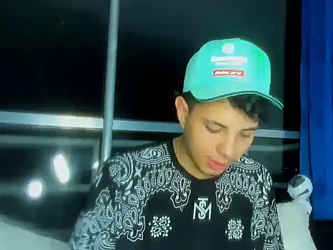 Snapshot of Alessandro_1610 chatting on September 21, 2025, 4:14 am Alessandro 1610 online show from September 21, 2025, 4:14 am