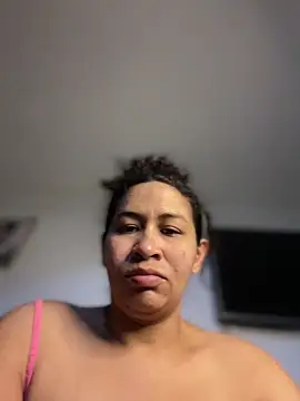 Snapshot of Carola-Ross chatting on June 20, 2026, 1:14 pm Carola-Ross online show from June 20, 2026, 1:14 pm