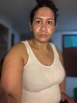 Snapshot of Carola-Ross chatting on July 21, 2026, 12:18 pm Carola-Ross online show from July 21, 2026, 12:18 pm