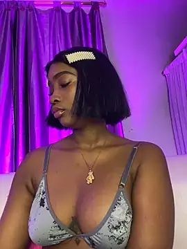 blackgril12 online show from February 21, 2025, 2:17 am