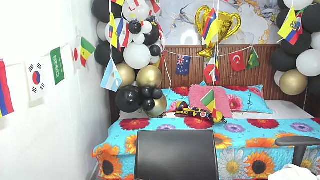 Holly 22 online show from June 24, 2026, 10:58 am