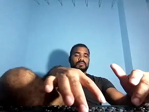 Snapshot of YOX22 chatting on March 3, 2025, 5:20 am YOX22 online show from March 3, 2025, 5:20 am