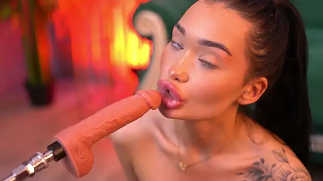 Snapshot of SashaFerrera chatting on March 10, 2025, 12:51 am SashaFerrera online show from March 10, 2025, 12:51 am