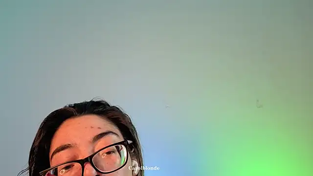 Snapshot of Carolblonde chatting on May 3, 2026, 4:18 am Carolblonde online show from May 3, 2026, 4:18 am