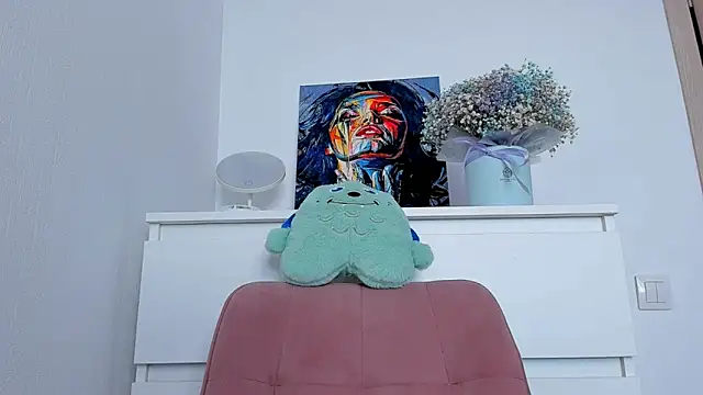 Snapshot of marilinaal chatting on March 15, 2025, 10:13 am marilinaal online show from March 15, 2025, 10:13 am