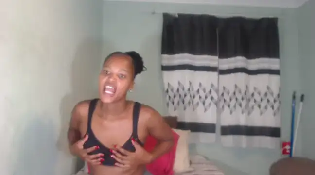 Snapshot of PrettyNyashX chatting on February 12, 2025, 11:20 pm PrettyNyashX online show from February 12, 2025, 11:20 pm