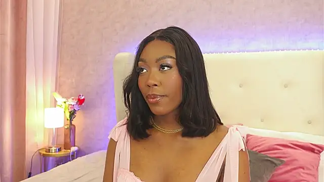 Snapshot of ThianaLopez chatting on March 3, 2026, 9:53 pm ThianaLopez online show from March 3, 2026, 9:53 pm