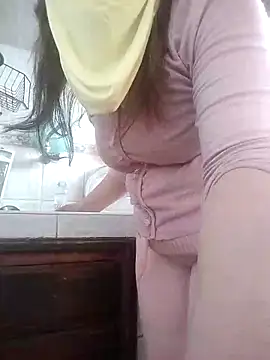 Snapshot of nouhaty chatting on February 25, 2025, 9:31 am nouhaty online show from February 25, 2025, 9:31 am