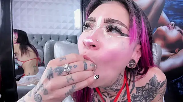 Snapshot of miss___angel chatting on October 9, 2025, 6:06 pm miss angel online show from October 9, 2025, 6:06 pm