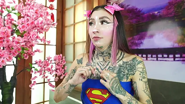 Snapshot of miss___angel chatting on October 29, 2025, 6:31 pm miss angel online show from October 29, 2025, 6:31 pm