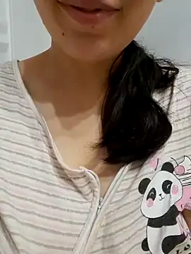 Snapshot of Emily_homegirl chatting on March 5, 2025, 3:51 pm Emily homegirl online show from March 5, 2025, 3:51 pm