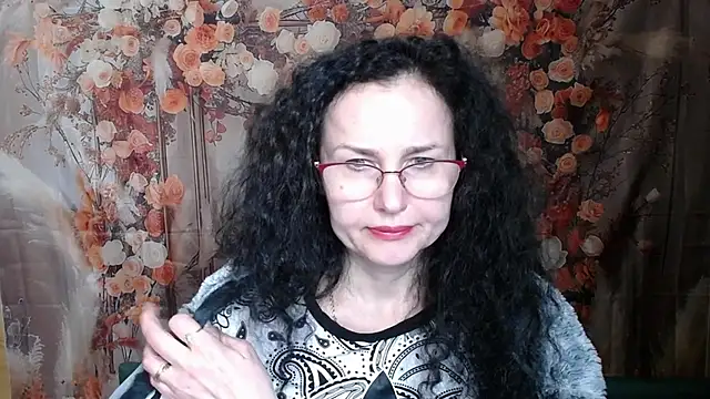 Miroslava Happi online show from April 9, 2026, 6:02 am