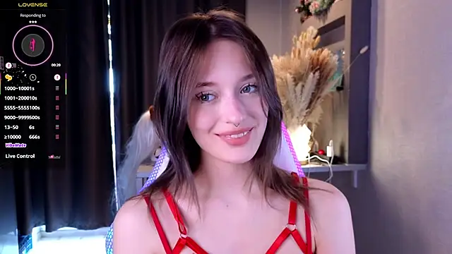 Snapshot of Hisoka_akerley chatting on May 28, 2026, 4:21 am Hisoka akerley online show from May 28, 2026, 4:21 am