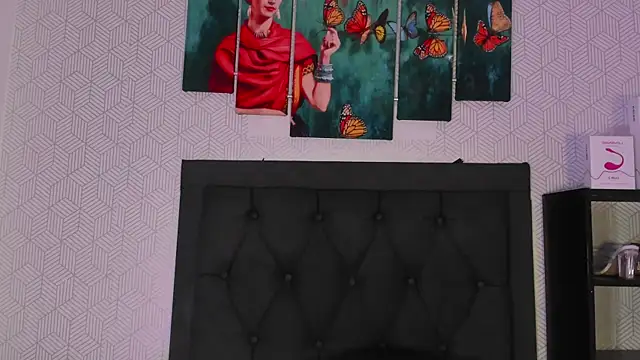 Snapshot of Selena_fox7 chatting on October 18, 2025, 4:37 am Selena fox7 online show from October 18, 2025, 4:37 am