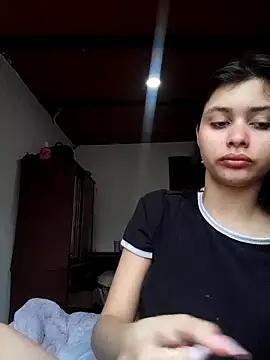 Snapshot of CHLOE_ISABELL chatting on October 12, 2025, 7:02 pm CHLOE ISABELL online show from October 12, 2025, 7:02 pm