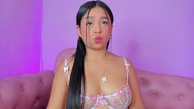 Snapshot of _JuliSweet_ chatting on September 29, 2025, 1:05 pm JuliSweet online show from September 29, 2025, 1:05 pm