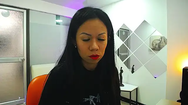 Snapshot of Katelady chatting on March 18, 2025, 12:03 pm Katelady online show from March 18, 2025, 12:03 pm